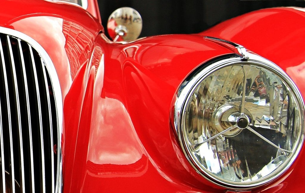 Louer une voiture de luxe pour son mariage, la folie du moment